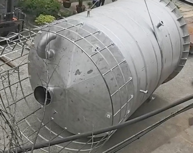 不銹鋼儲罐的使用和維護